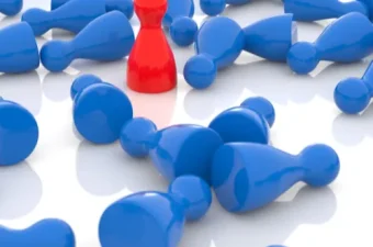 Betriebsrat Auswirkungen auf Arbeitsplatz - Diskussion zwischen Geschäftsführung und Mitarbeitern